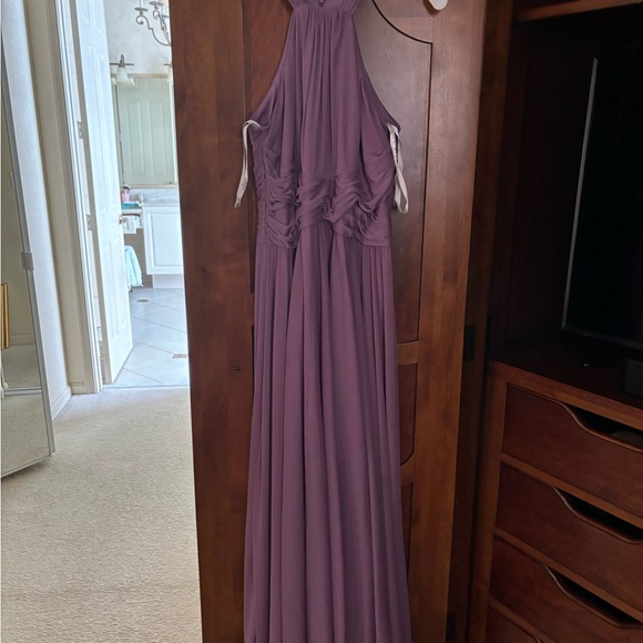 David’s Bridal wisteria dress size 10 - Picture 3 of 7
